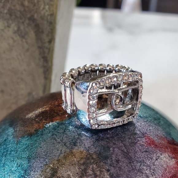 Silver Tone & Rhinestone Jewels Stretch Band Ring 💥3 for $24💥 - Picture 7 of 13